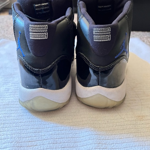 Space Jams grade school - Picture 2 of 8